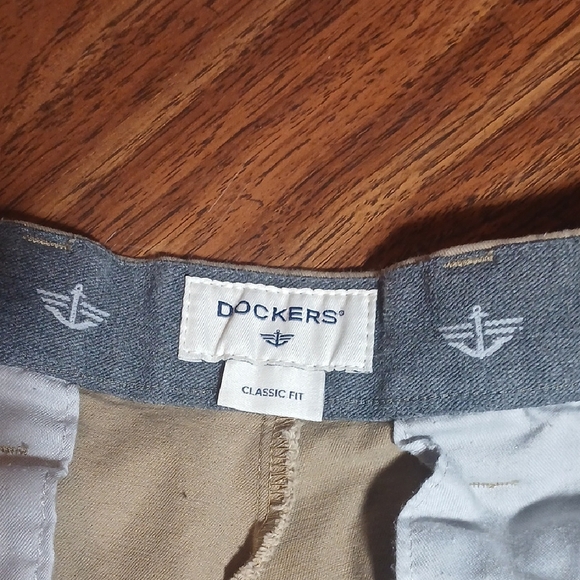 Make Offer Dockers Tan Chinos Modern Slim Fit - Picture 2 of 4